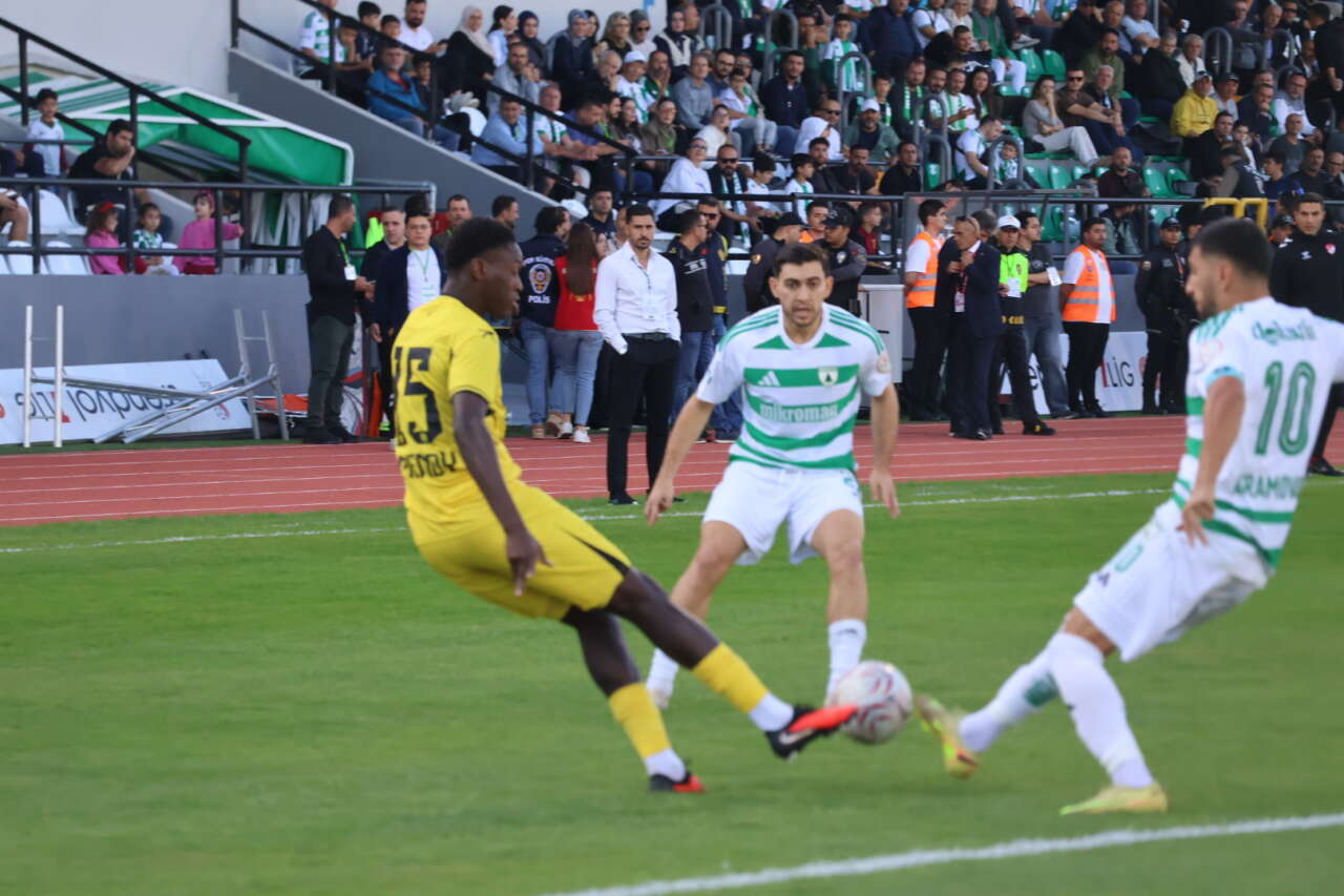Muğlaspor’dan İstanbulspor’a İlk Yarıda 3 Gollü Şov! İlk Yarı 3-0 2